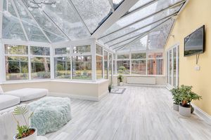 Day Room- click for photo gallery